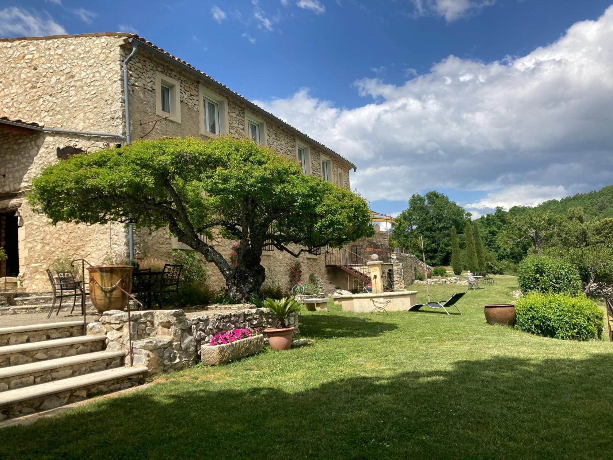 Le Domaine De Piedmoure, Gites Et Chambres D'Hotes, Piscine, Terrasses Privatives Sault Extérieur photo