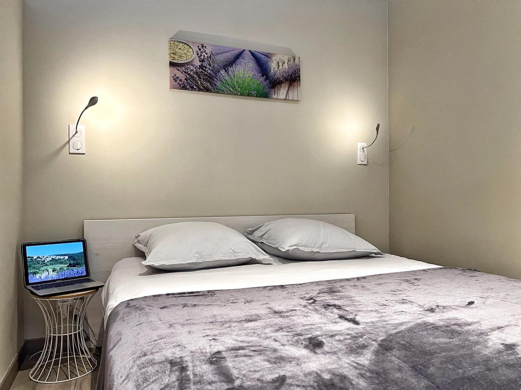 Le Domaine De Piedmoure, Gites Et Chambres D'Hotes, Piscine, Terrasses Privatives Sault Extérieur photo